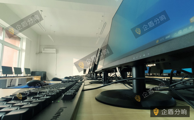 某學(xué)校機(jī)房建設(shè)2 某學(xué)校機(jī)房建設(shè)2